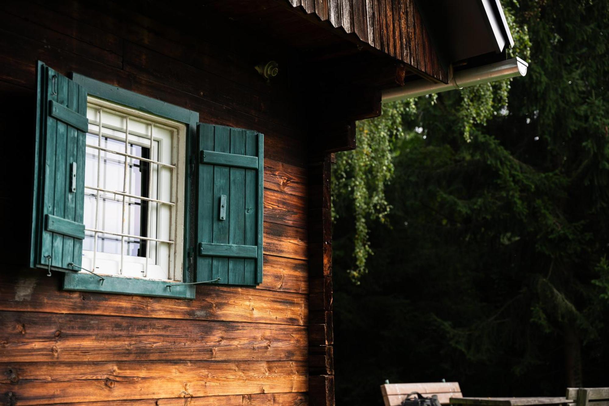 Gregor'S Ferienhaus Im Wald Edelschrott 外观 照片